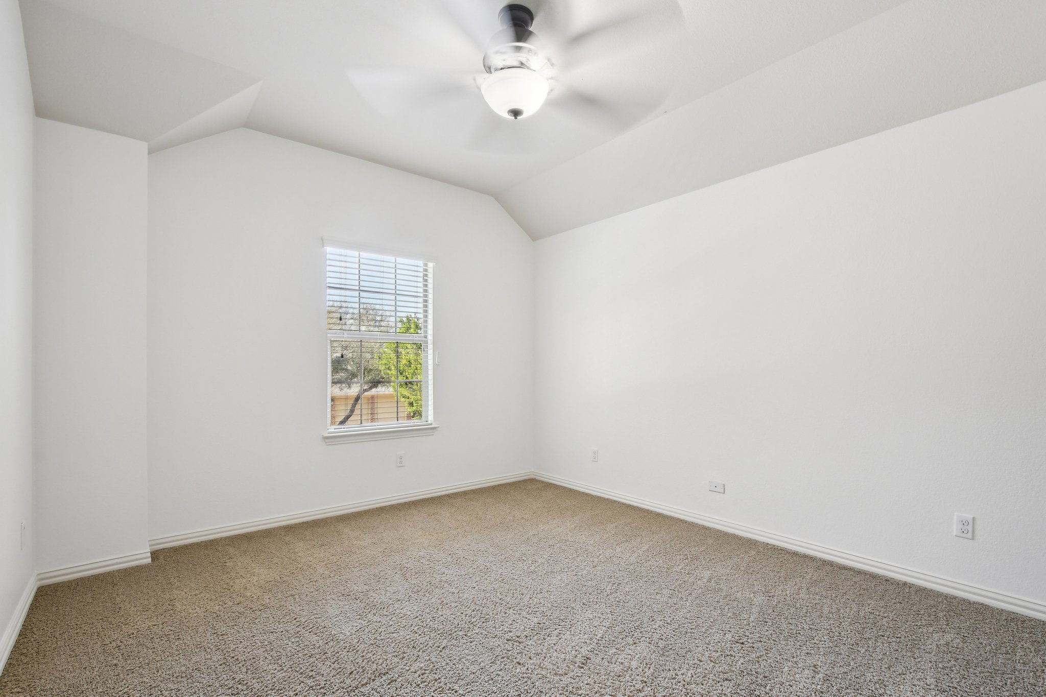 2804 Prosperity Leander, TX 78641 - Photo 25 of 40