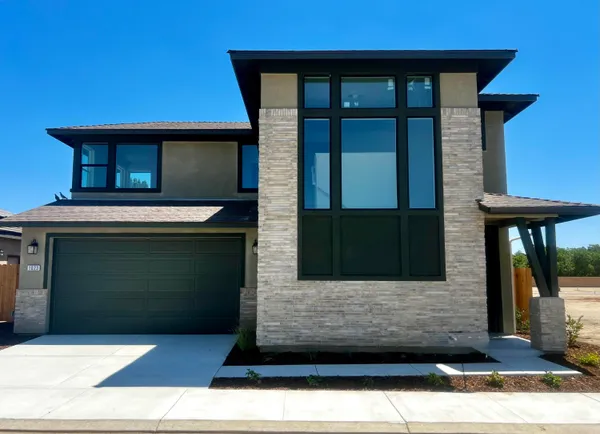 $511,387 | 1023 Madrid Avenue, Tulare, CA 93274