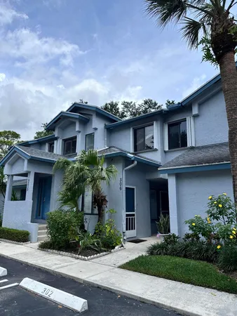 $2,100 | 306 Harbour Pointe Way, Greenacres, FL 33413