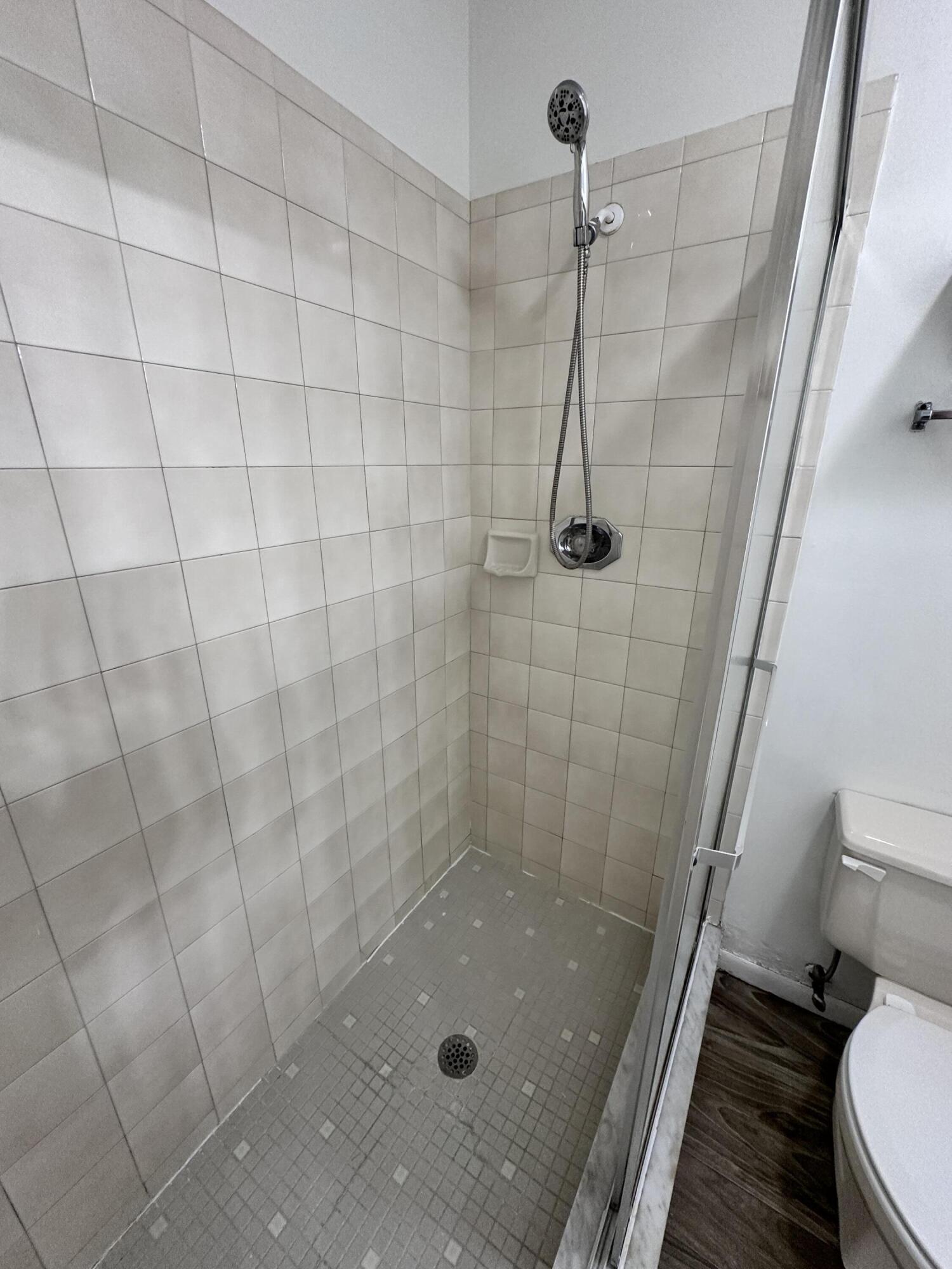 306 Harbour Pointe Way Greenacres, FL 33413 - Photo 13 of 20 IMG_6948