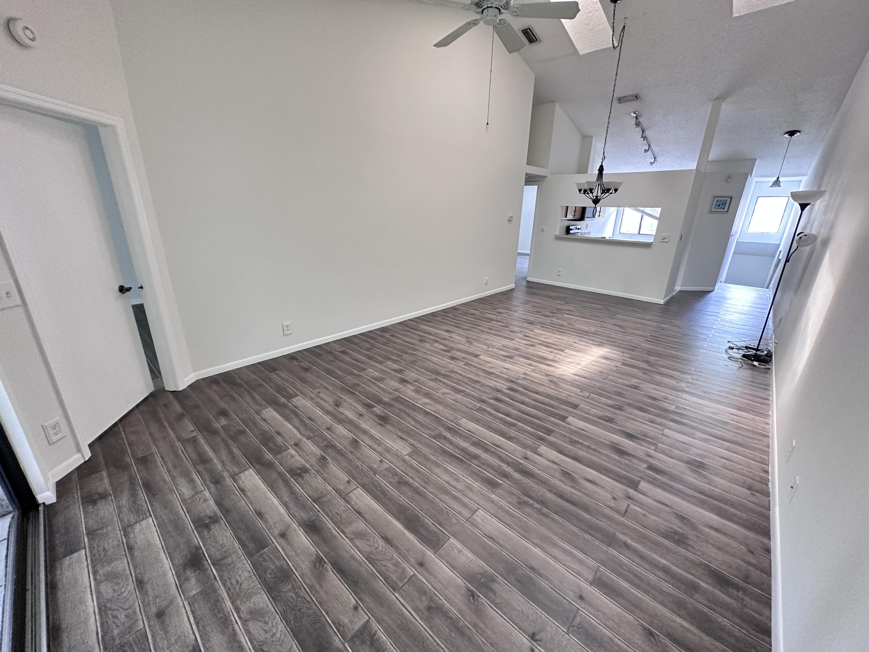 306 Harbour Pointe Way Greenacres, FL 33413 - Photo 16 of 20 IMG_6945