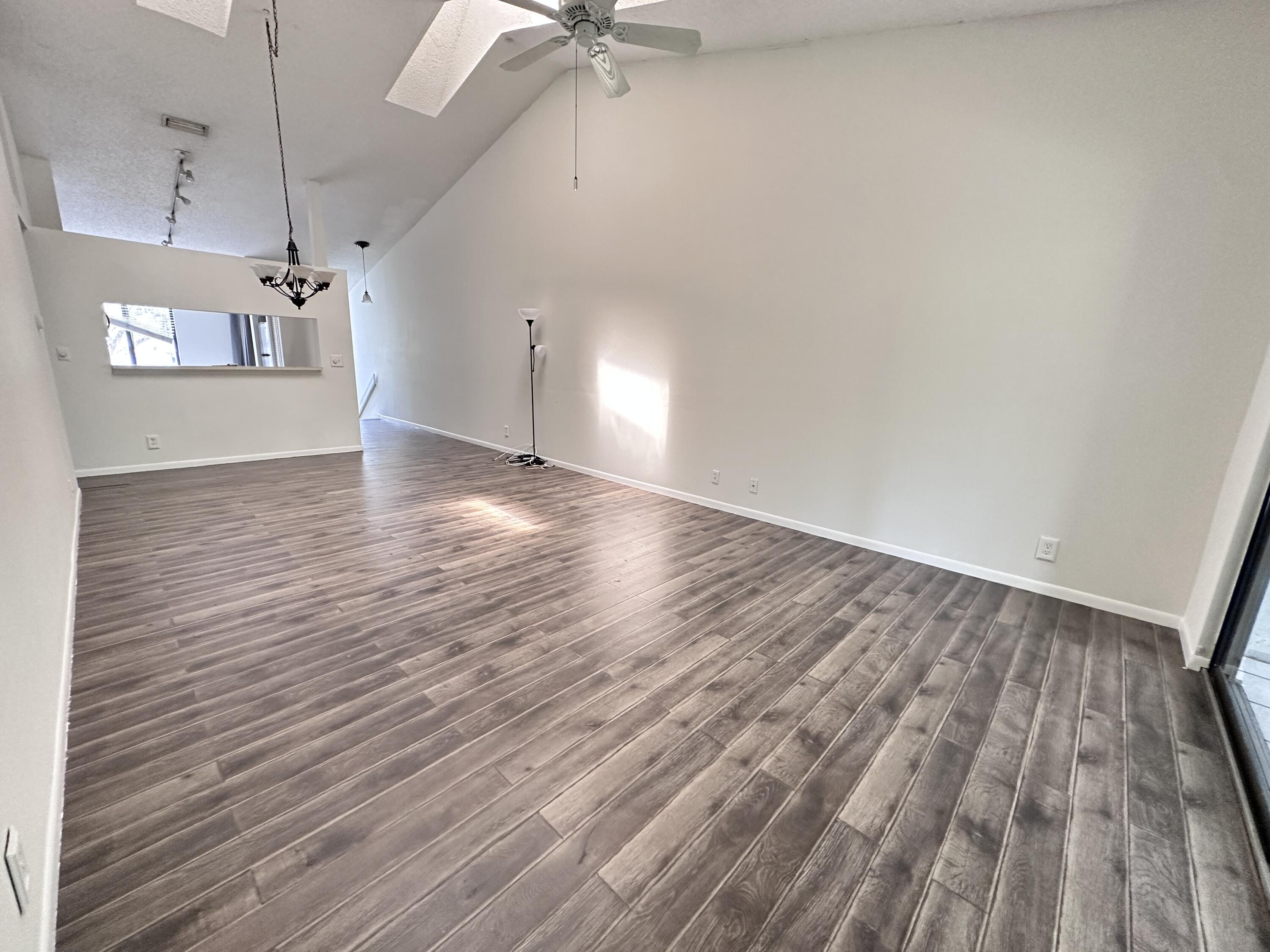 306 Harbour Pointe Way Greenacres, FL 33413 - Photo 6 of 20 IMG_6955