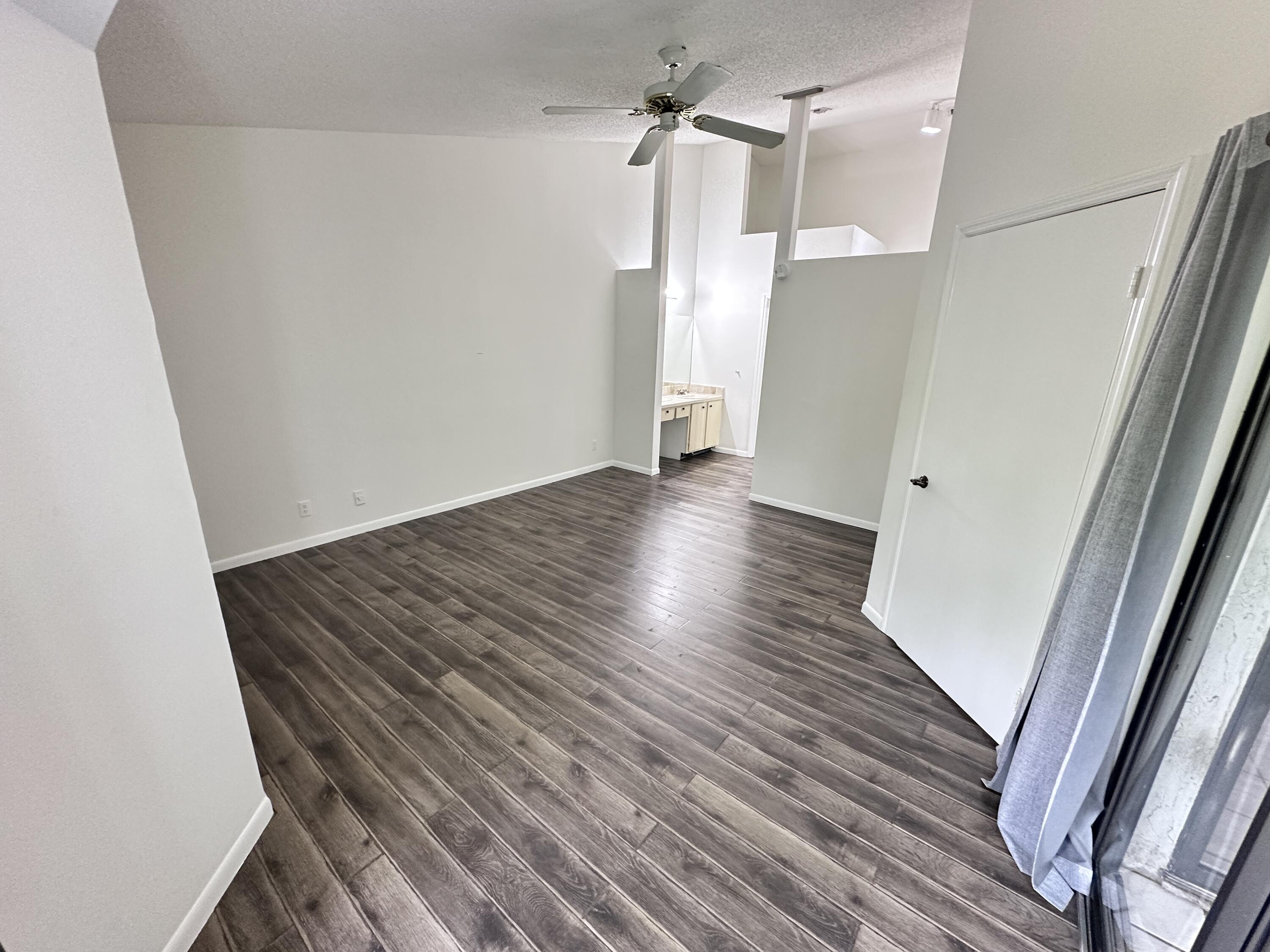 306 Harbour Pointe Way Greenacres, FL 33413 - Photo 8 of 20 IMG_6953