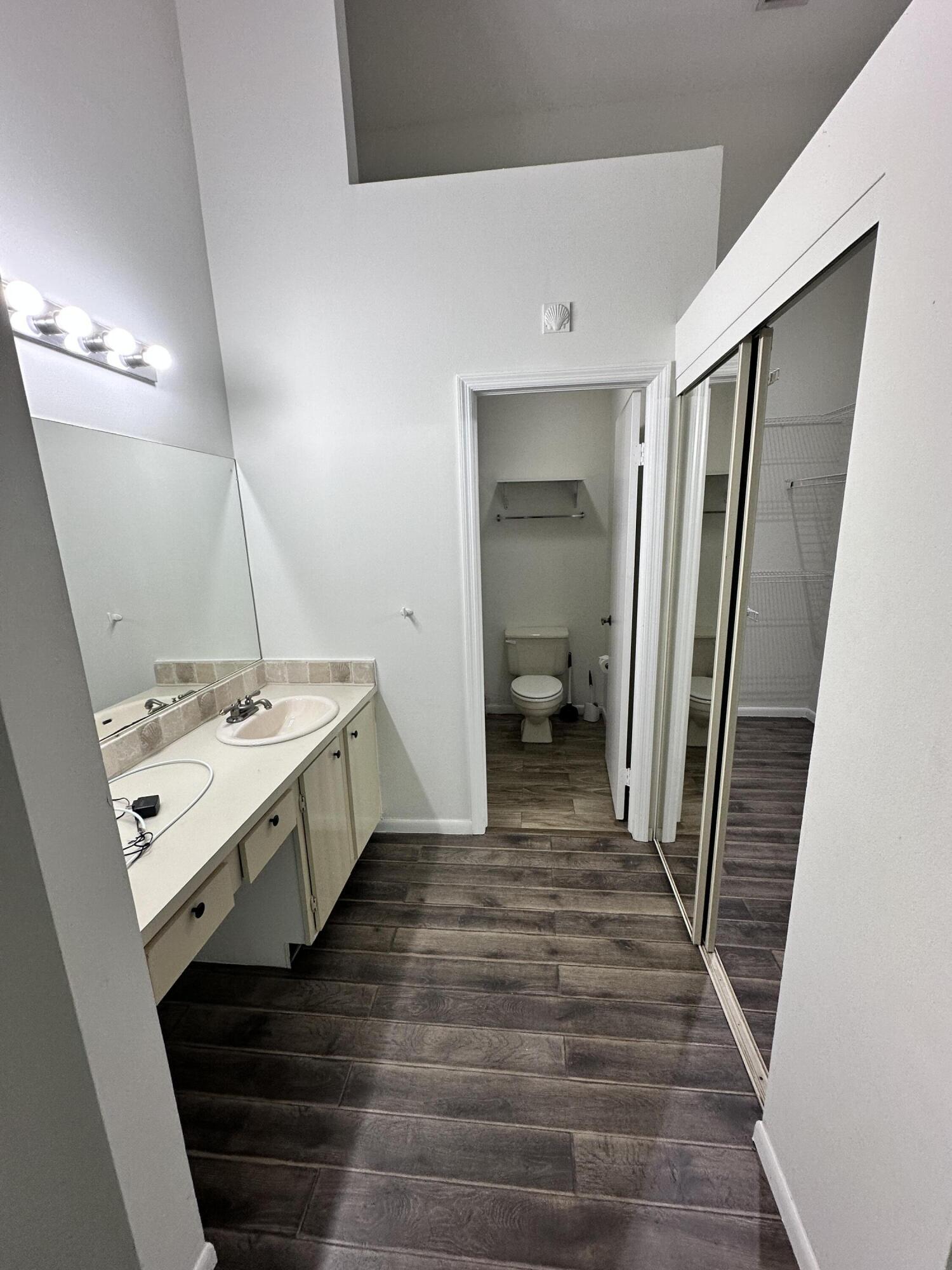 306 Harbour Pointe Way Greenacres, FL 33413 - Photo 10 of 20 IMG_6951