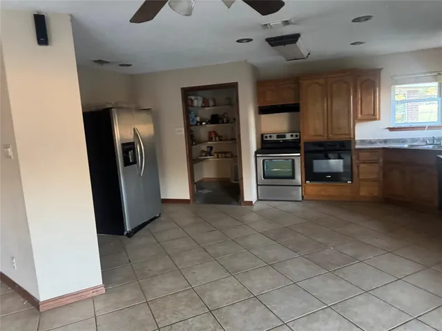 a view of outdoor space