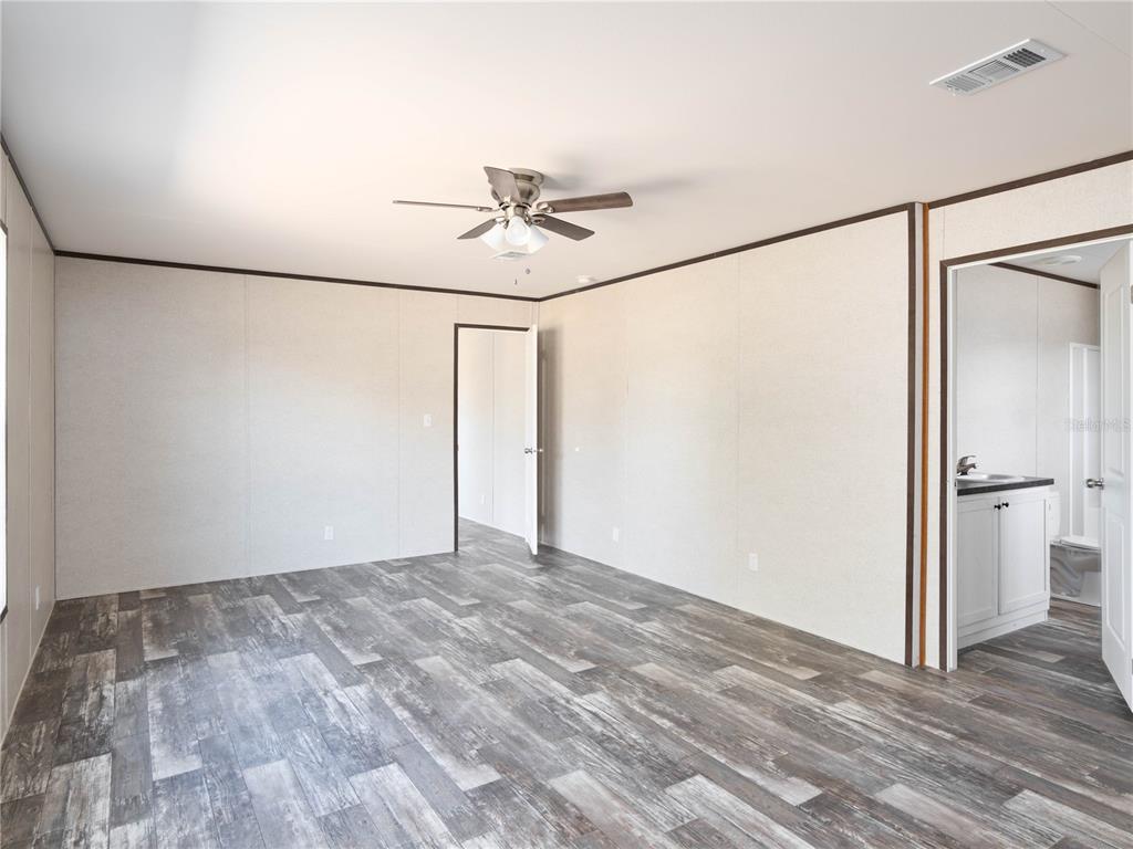 11311 Northeast 84th Court Bronson, FL 32621 - Photo 19 of 27