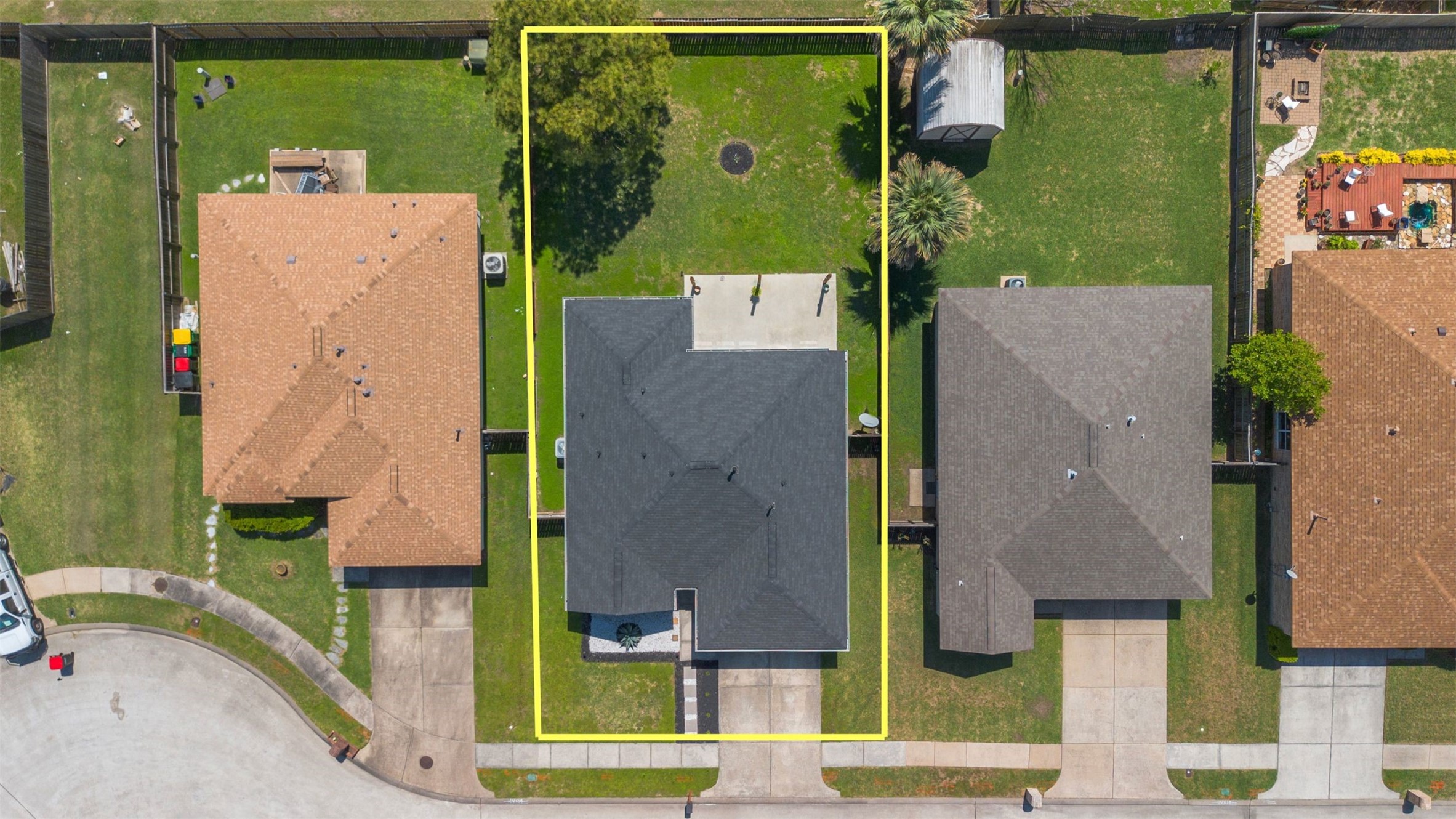 3410 Red Cedar Bend Baytown, TX 77521 - Photo 2 of 33