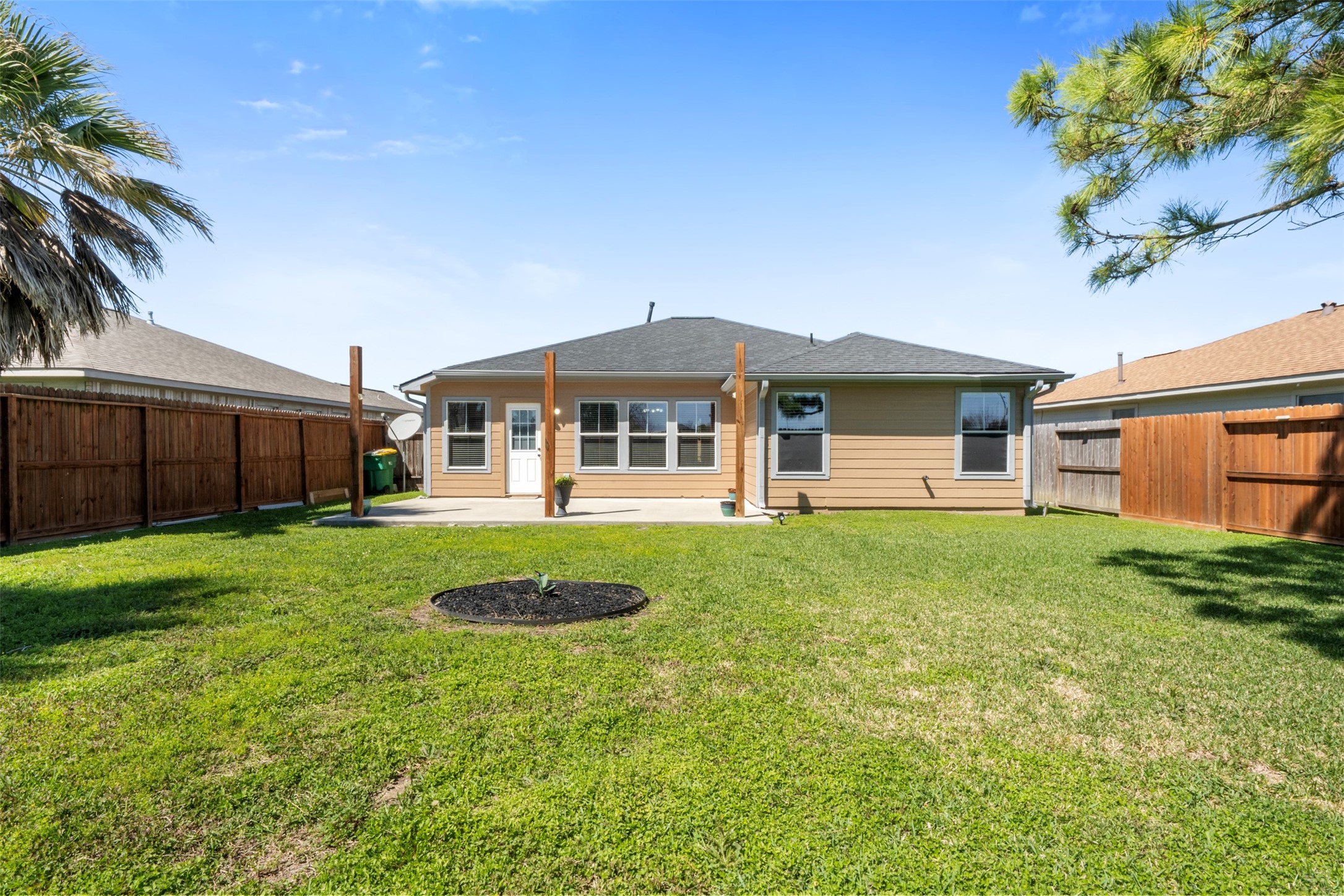 3410 Red Cedar Bend Baytown, TX 77521 - Photo 26 of 33