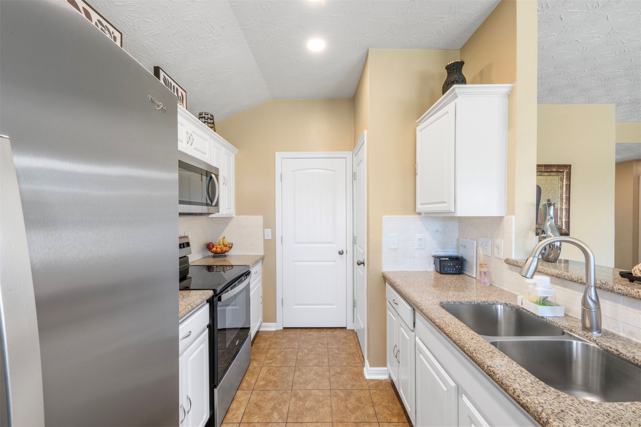 3410 Red Cedar Bend Baytown, TX 77521 - Photo 10 of 33