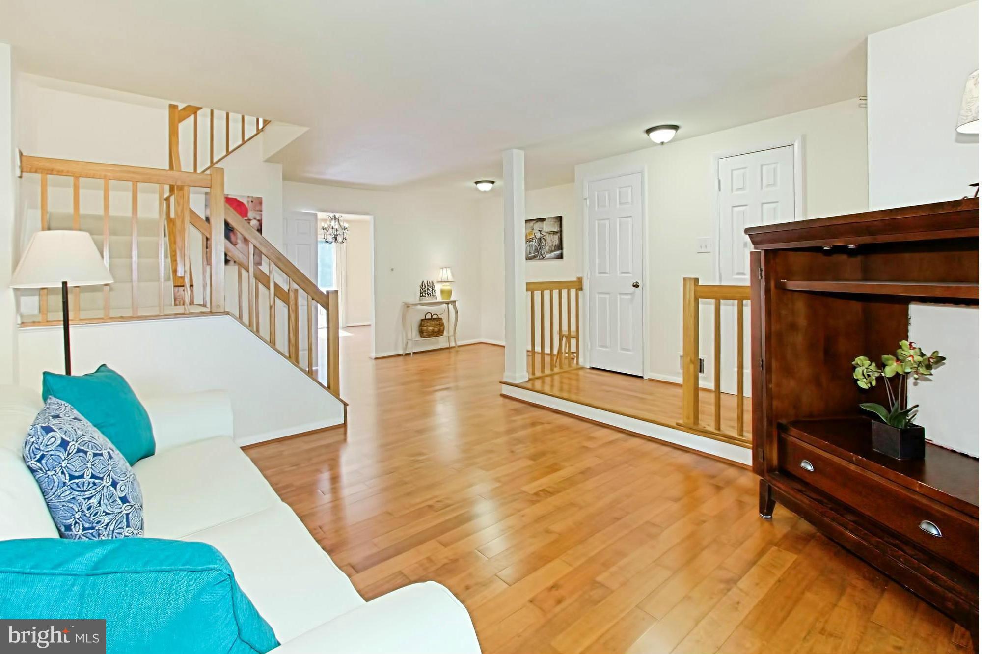 1628 Oak Spring Way Reston, VA 20190 - Photo 1 of 30 Spacious Main Level