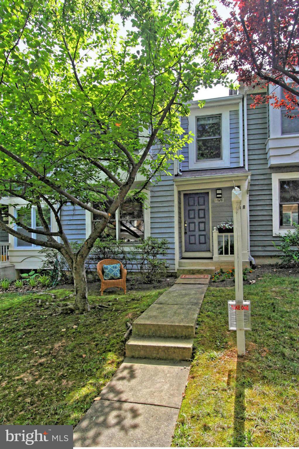 1628 Oak Spring Way Reston, VA 20190 - Photo 29 of 30 LOVELY 3 Level Townhouse