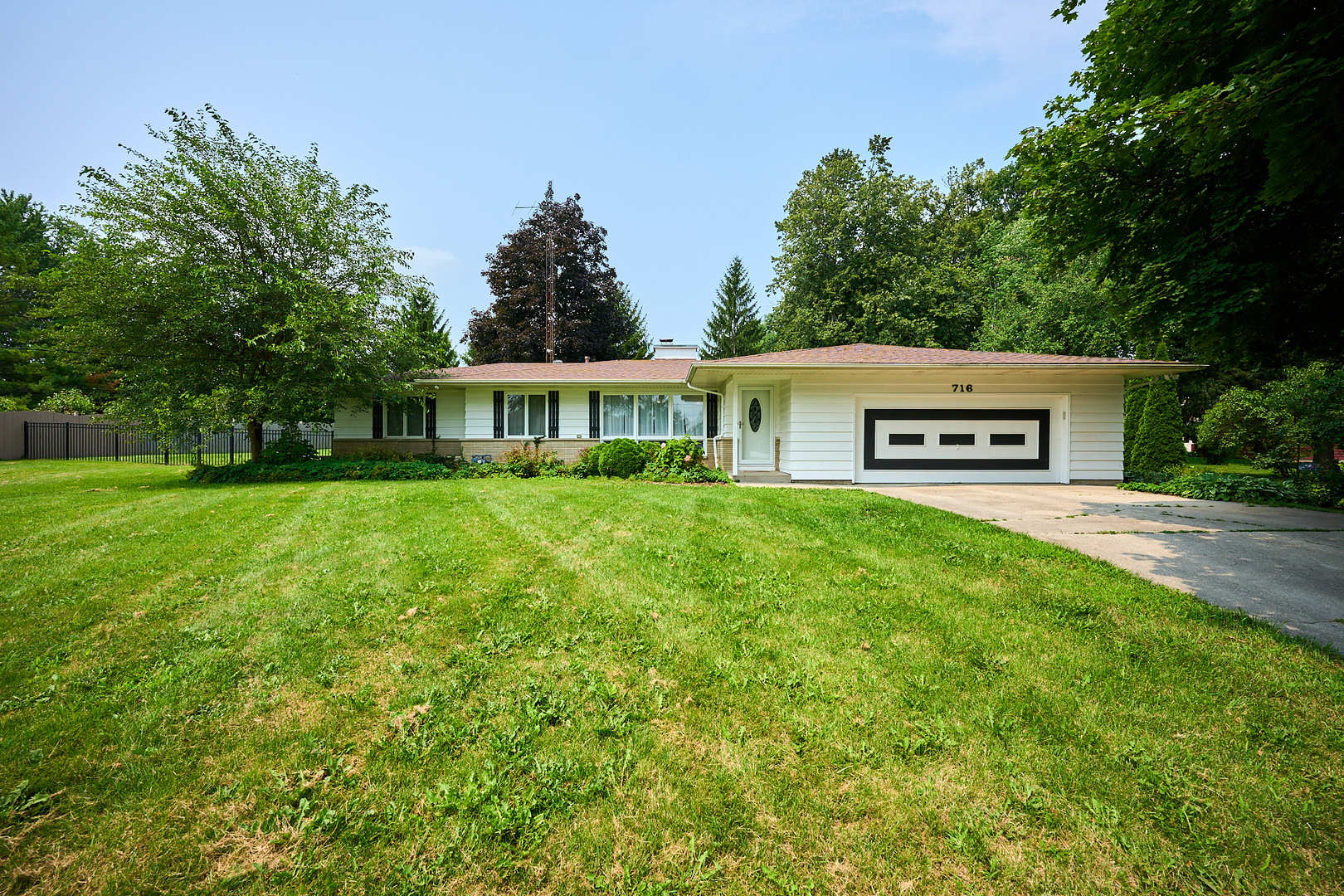 716 Riley Drive Marengo, IL 60152 - Photo 1 of 17 Gallery Image 1