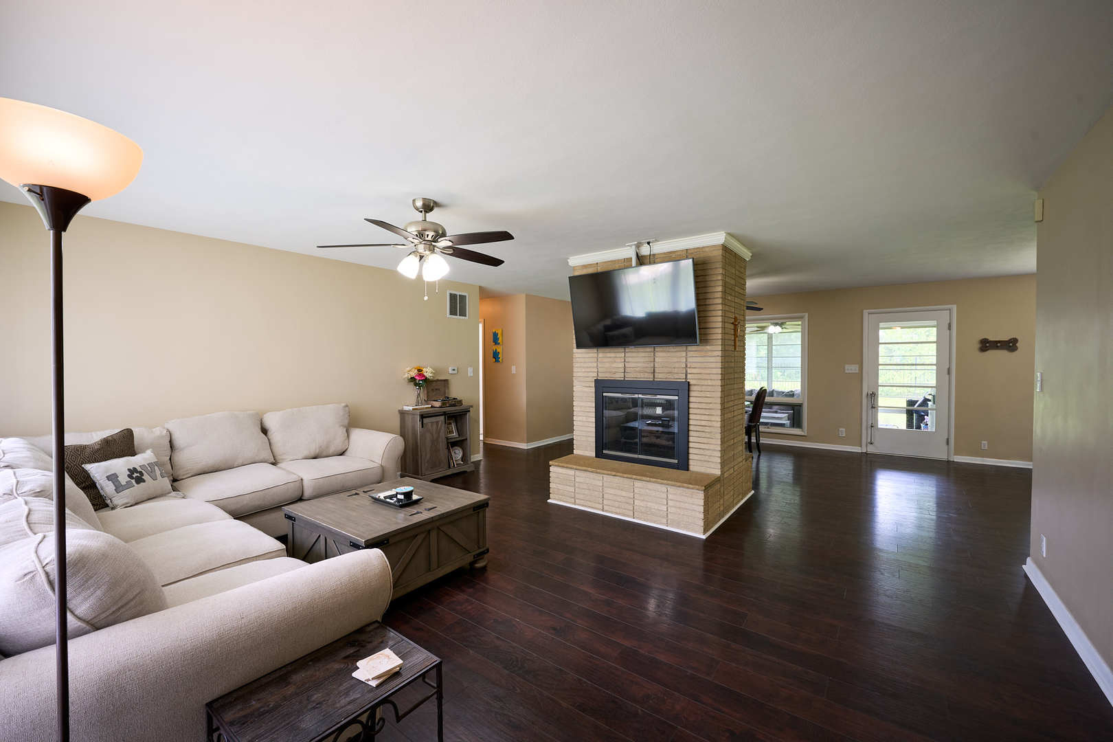 716 Riley Drive Marengo, IL 60152 - Photo 3 of 17 Gallery Image 3