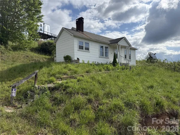 $180,000 | 176 Laurel Branch Cemetery Road, Marshall, NC 28753