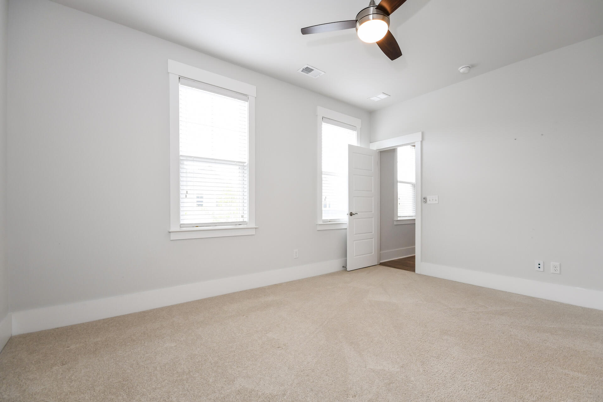 503 Bright Leaf Loop Summerville, SC 29486 - Photo 4 of 20