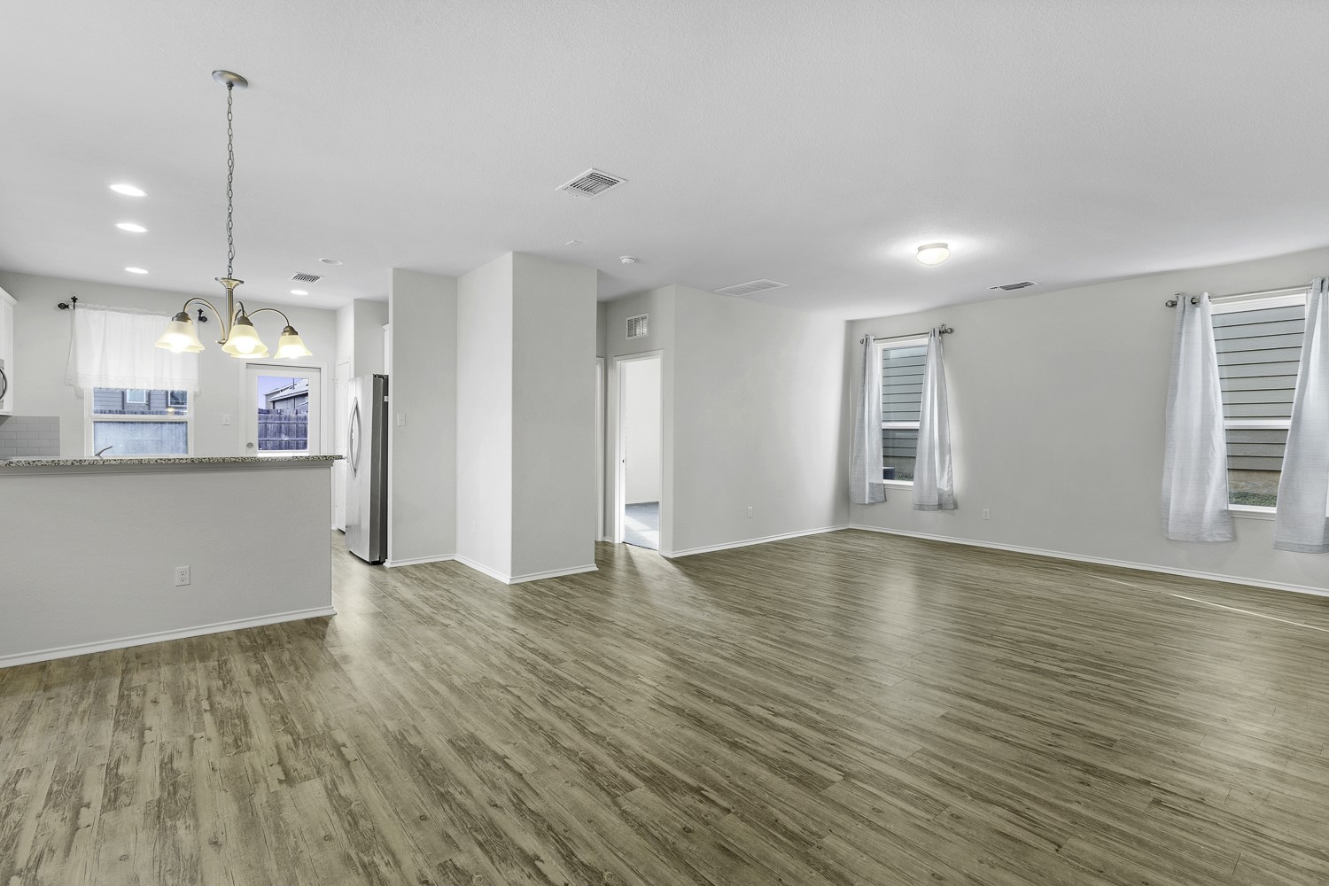 967 Pepperbark Loop Buda, TX 78610 - Photo 4 of 29