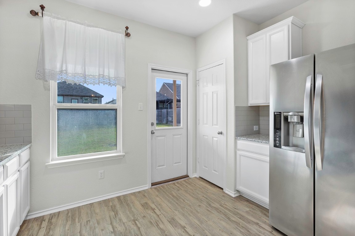 967 Pepperbark Loop Buda, TX 78610 - Photo 9 of 29 Refrigerator does not convey