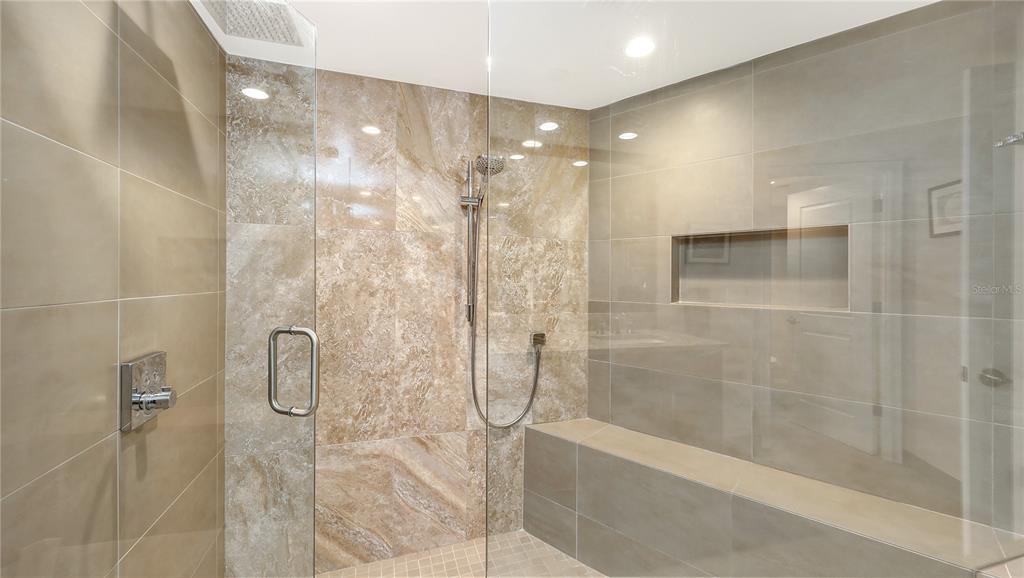 775 Longboat Club Road, Unit 807 Longboat Key, FL 34228 - Photo 38 of 71