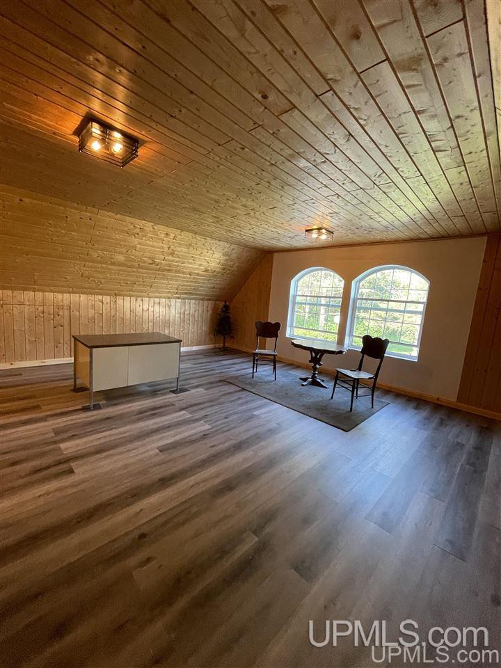 4340 18th Road Escanaba, MI 49829 - Photo 32 of 49 Gallery Image 32
