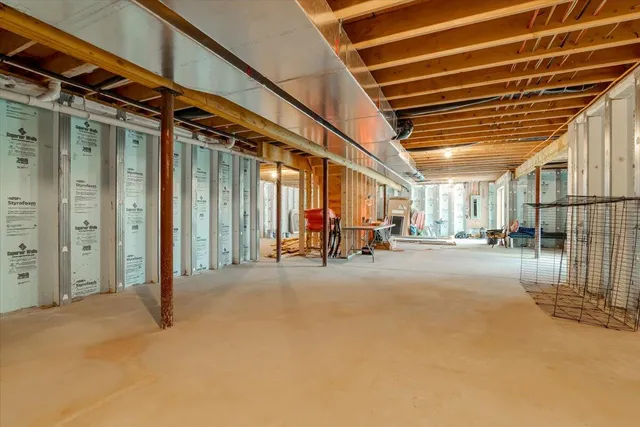 $790,000 | 116 Red Bud Lane, Kunkletown, PA 18058