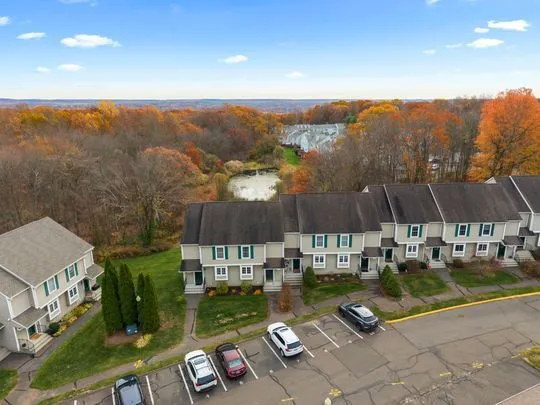 $349,900 | 157 Summer Hill Road, Unit 157, Wallingford, CT 06492