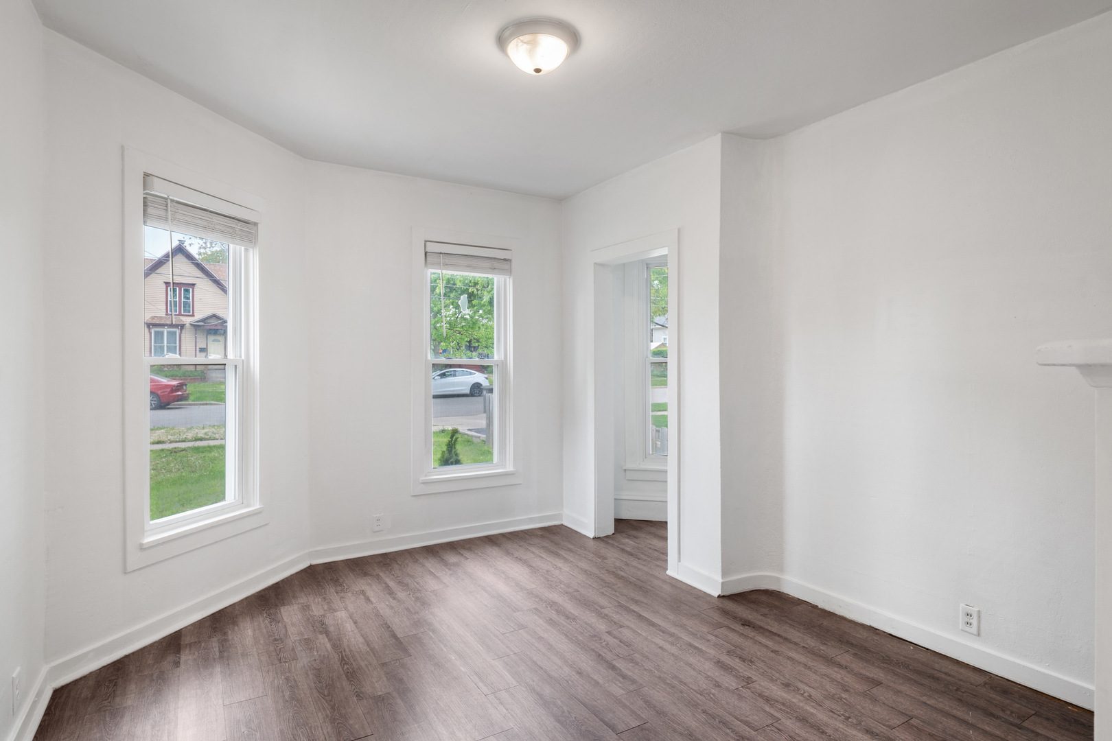 447 Ashland Avenue Elgin, IL 60123 - Photo 13 of 30