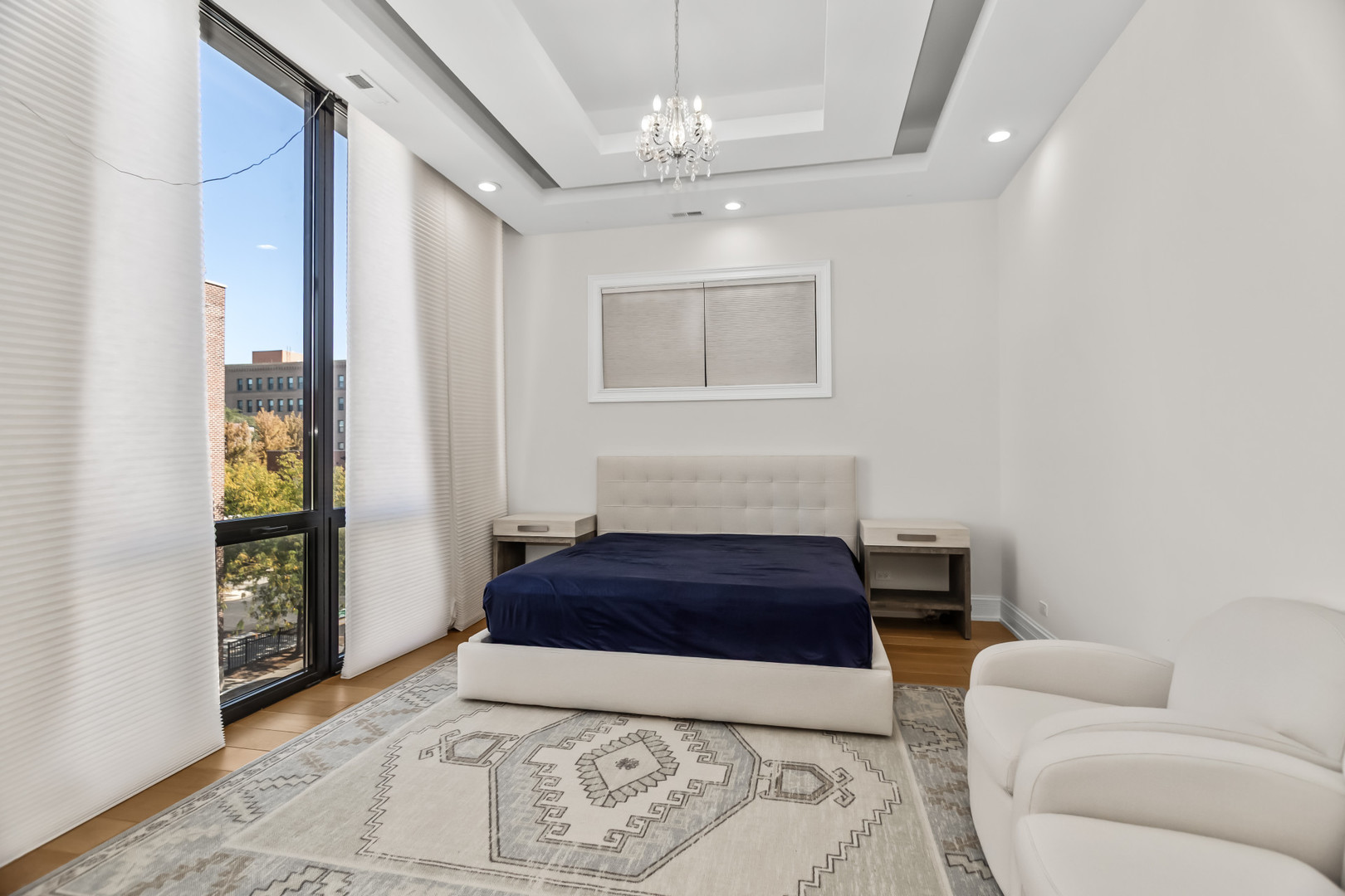 1425 West Fullerton Avenue, Unit 3N Chicago, IL 60614 - Photo 7 of 15 a living room with furniture and a rug
