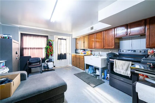 $300,000 | 606 East Prospect Street, Cameron, MO 64429