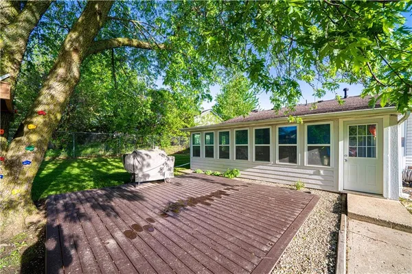 $300,000 | 606 East Prospect Street, Cameron, MO 64429