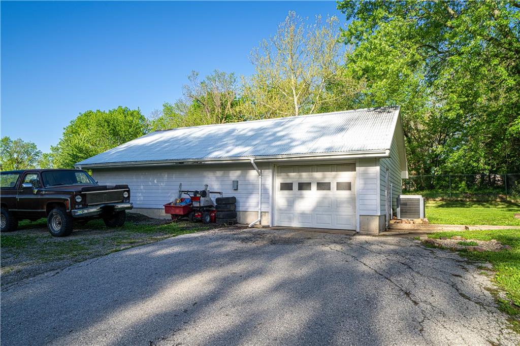 606 East Prospect Street Cameron, MO 64429 - Photo 32 of 40