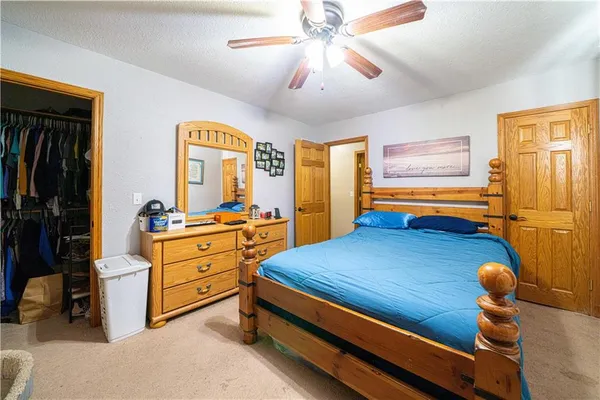 $300,000 | 606 East Prospect Street, Cameron, MO 64429
