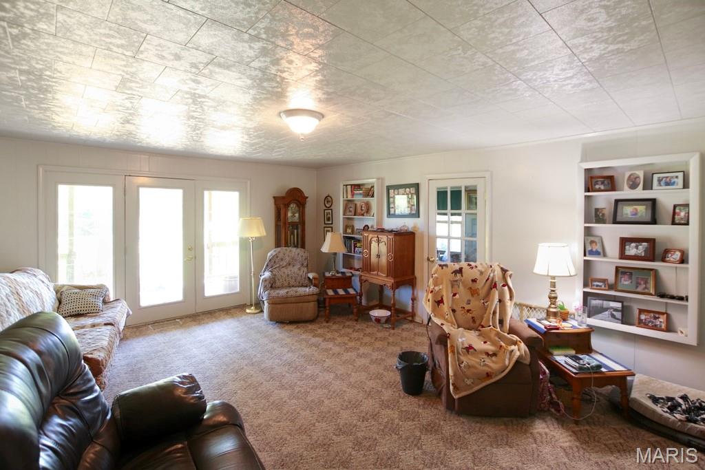 385 Woods Farm Road Sullivan, MO 63080 - Photo 16 of 52