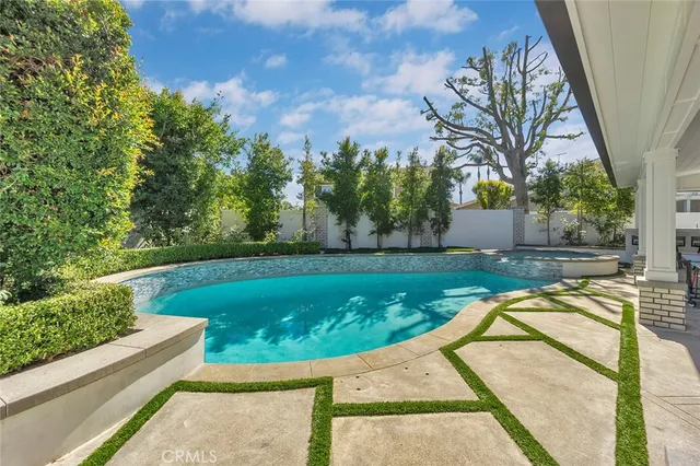 $10,500 | 4340 Guava Avenue, Seal Beach, CA 90740