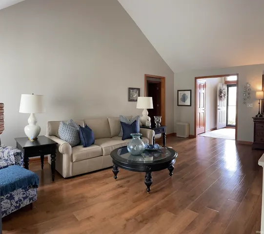 $334,900 | 230 Broadmore Circle, Angola, IN 46703