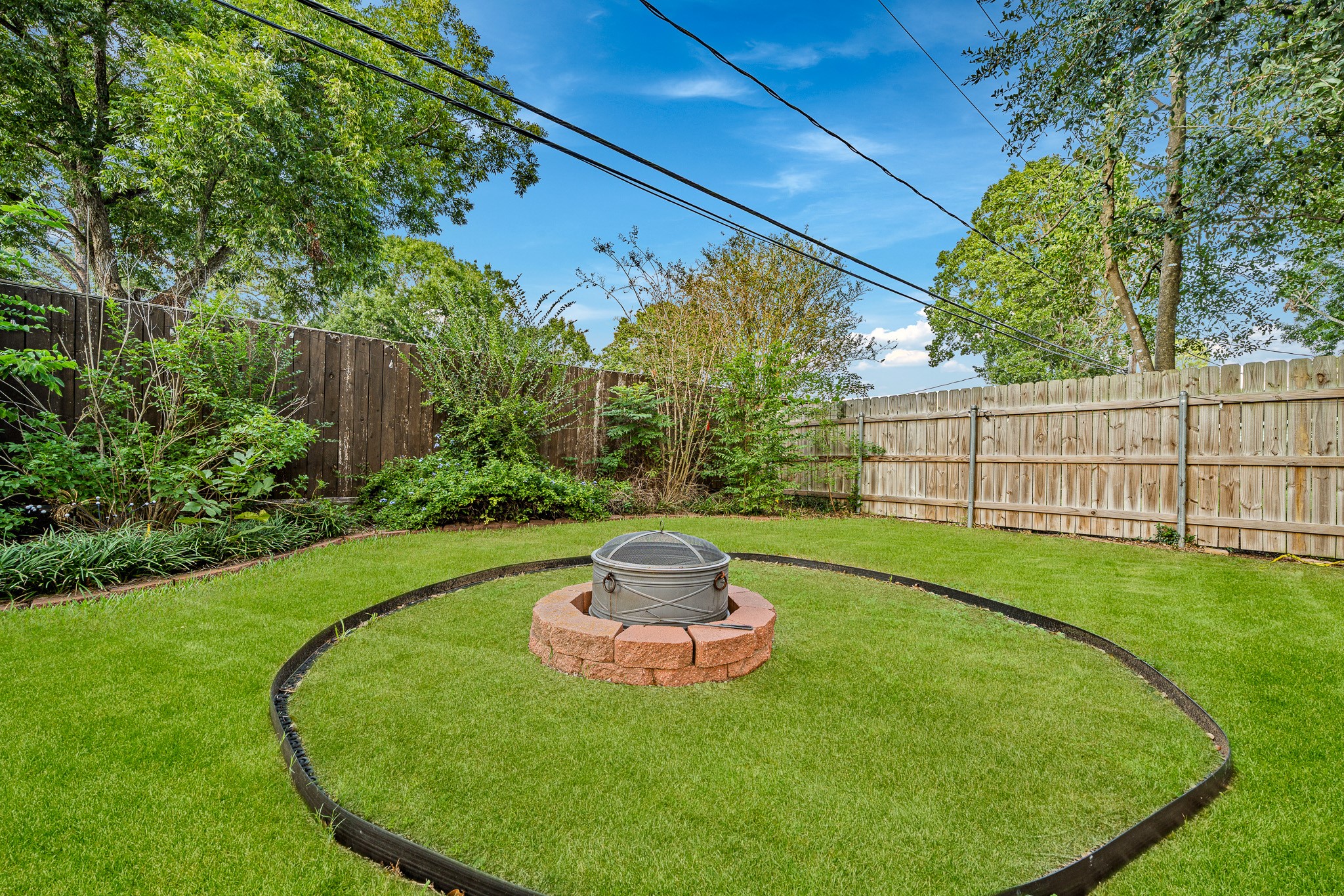 5606 Warm Springs Road Houston, TX 77035 - Photo 36 of 37 Gallery Image 36