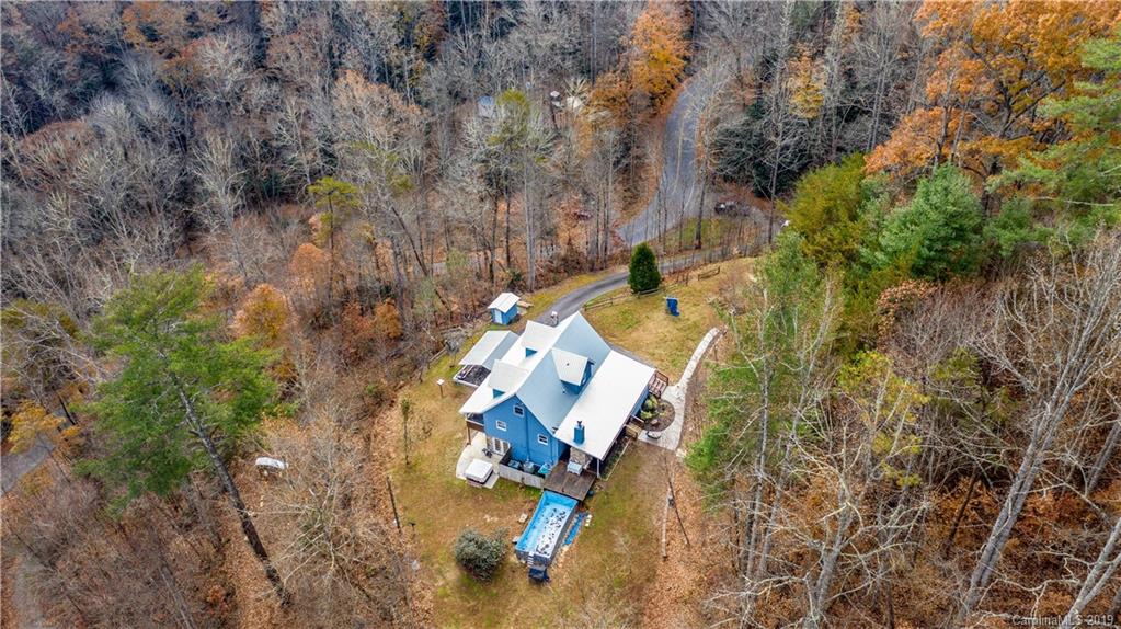 1972 Shook Cove Road Tuckasegee, NC 28783 - Photo 5 of 35 Gallery Image 5