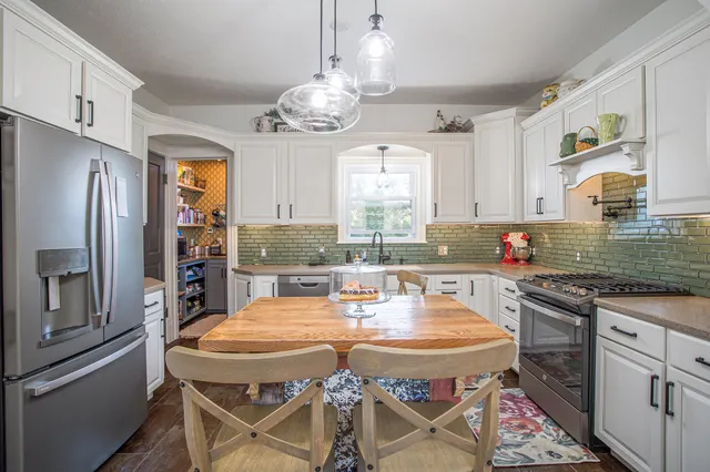 $370,000 | 15105 28 Mile Road, Albion, MI 49224