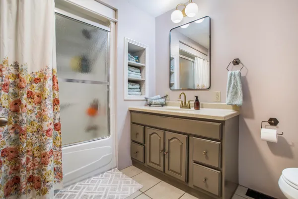 $370,000 | 15105 28 Mile Road, Albion, MI 49224