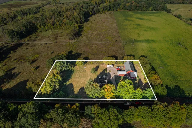 $370,000 | 15105 28 Mile Road, Albion, MI 49224