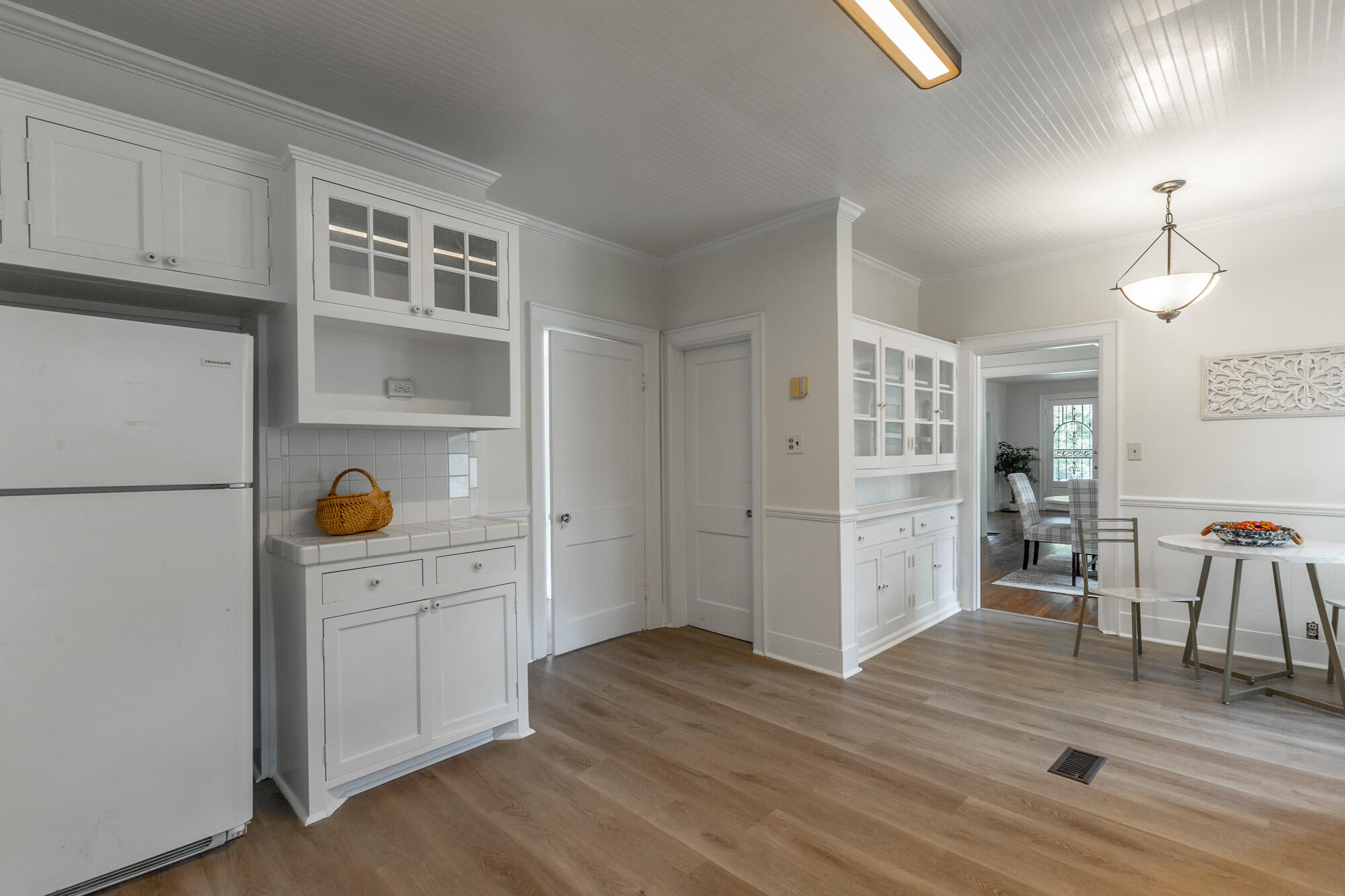 5405 St Elmo Avenue Chattanooga, TN 37409 - Photo 10 of 25 Kitchen