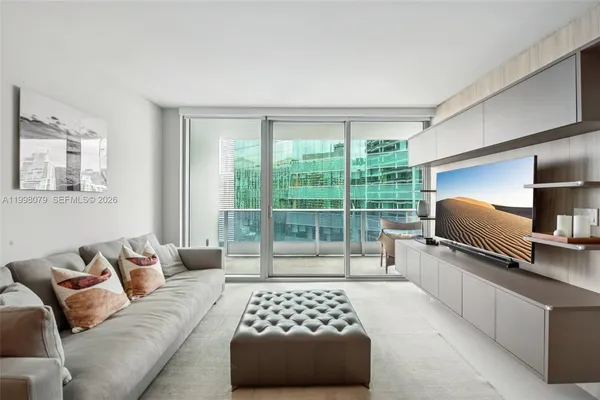 $4,100 | 200 Biscayne Blvd Way, Unit 3113, Miami, FL 33131