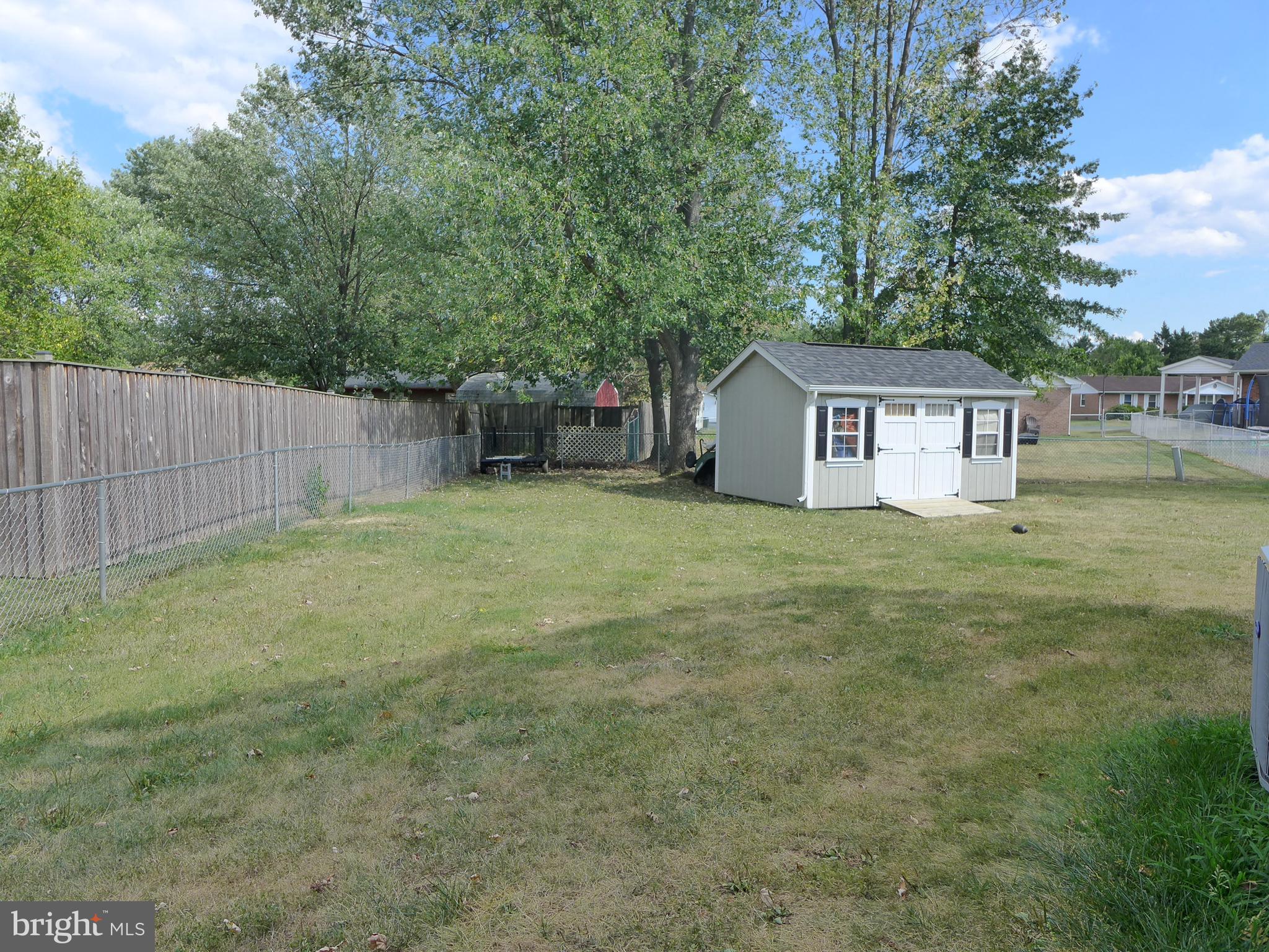 305 Accomack Circle Stephens City, VA 22655 - Photo 34 of 36