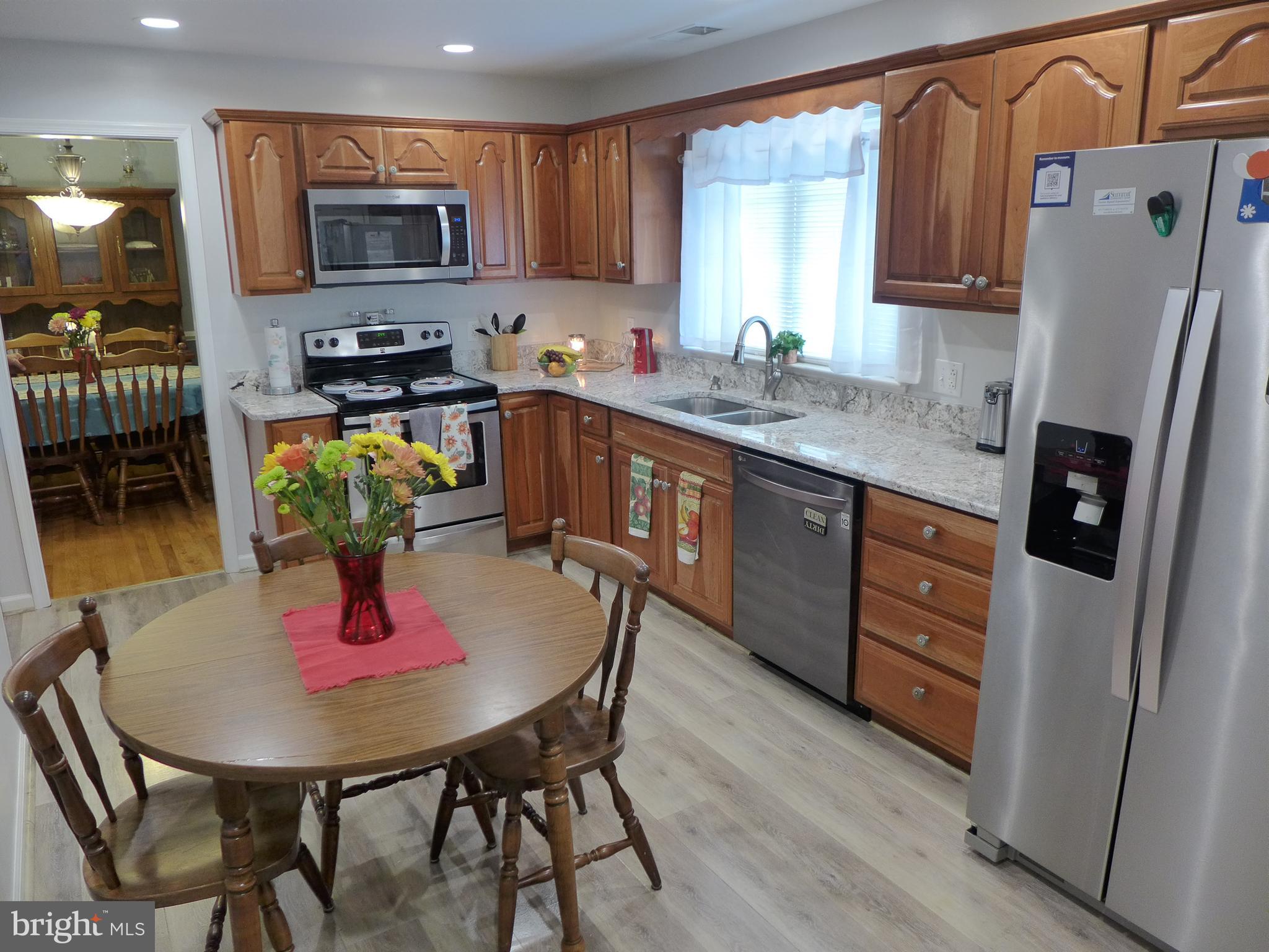 305 Accomack Circle Stephens City, VA 22655 - Photo 7 of 36