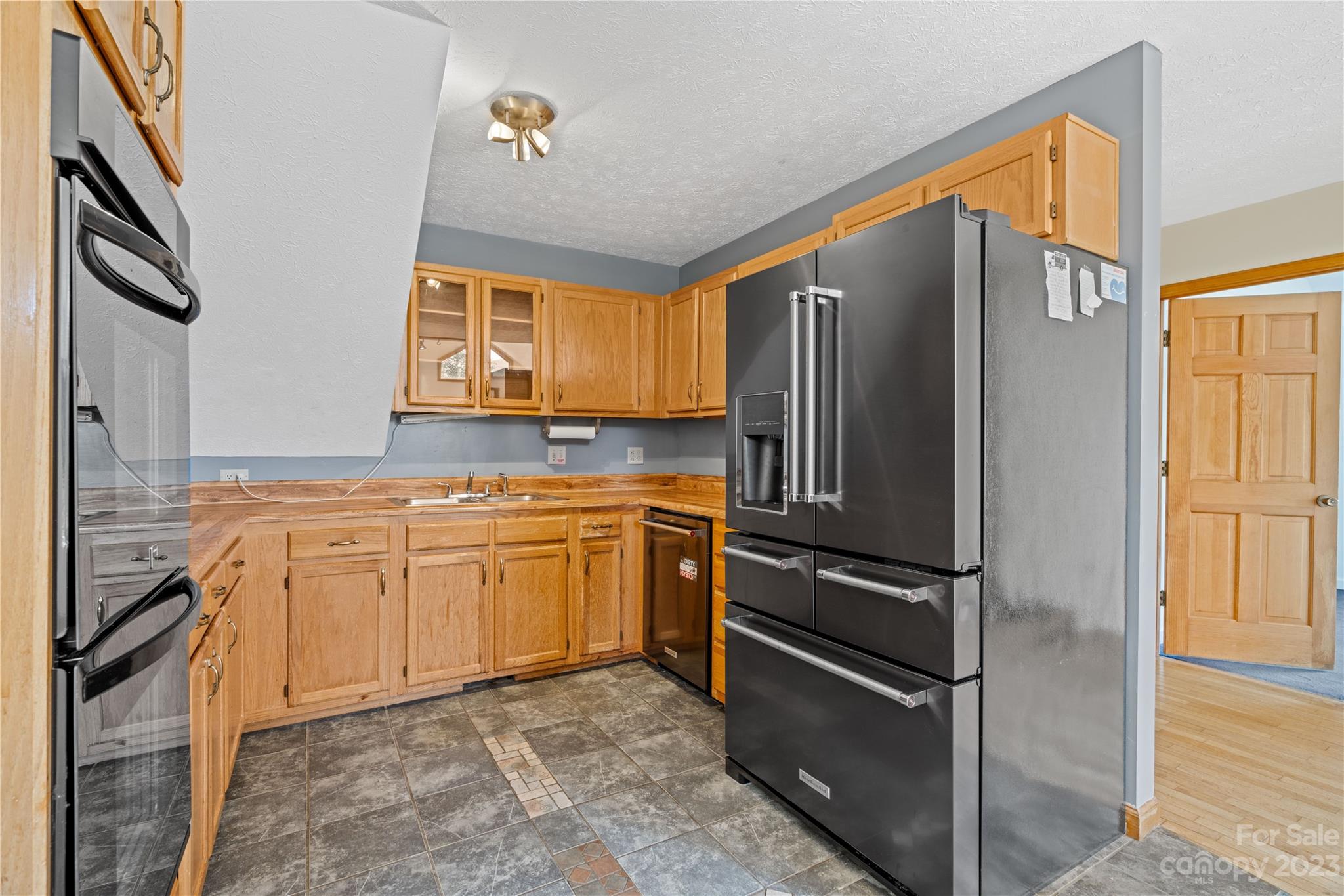 139 Lee Dotson Road Fairview, NC 28730 - Photo 12 of 44 Gallery Image 12