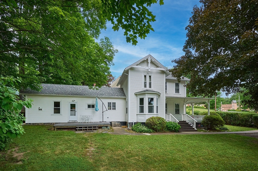 2 Pleasant Street Huntington, MA 01050 - Photo 5 of 36