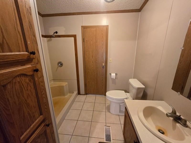 1867 South 5 Mile Road Midland, MI 48640 - Photo 27 of 39 Gallery Image 27