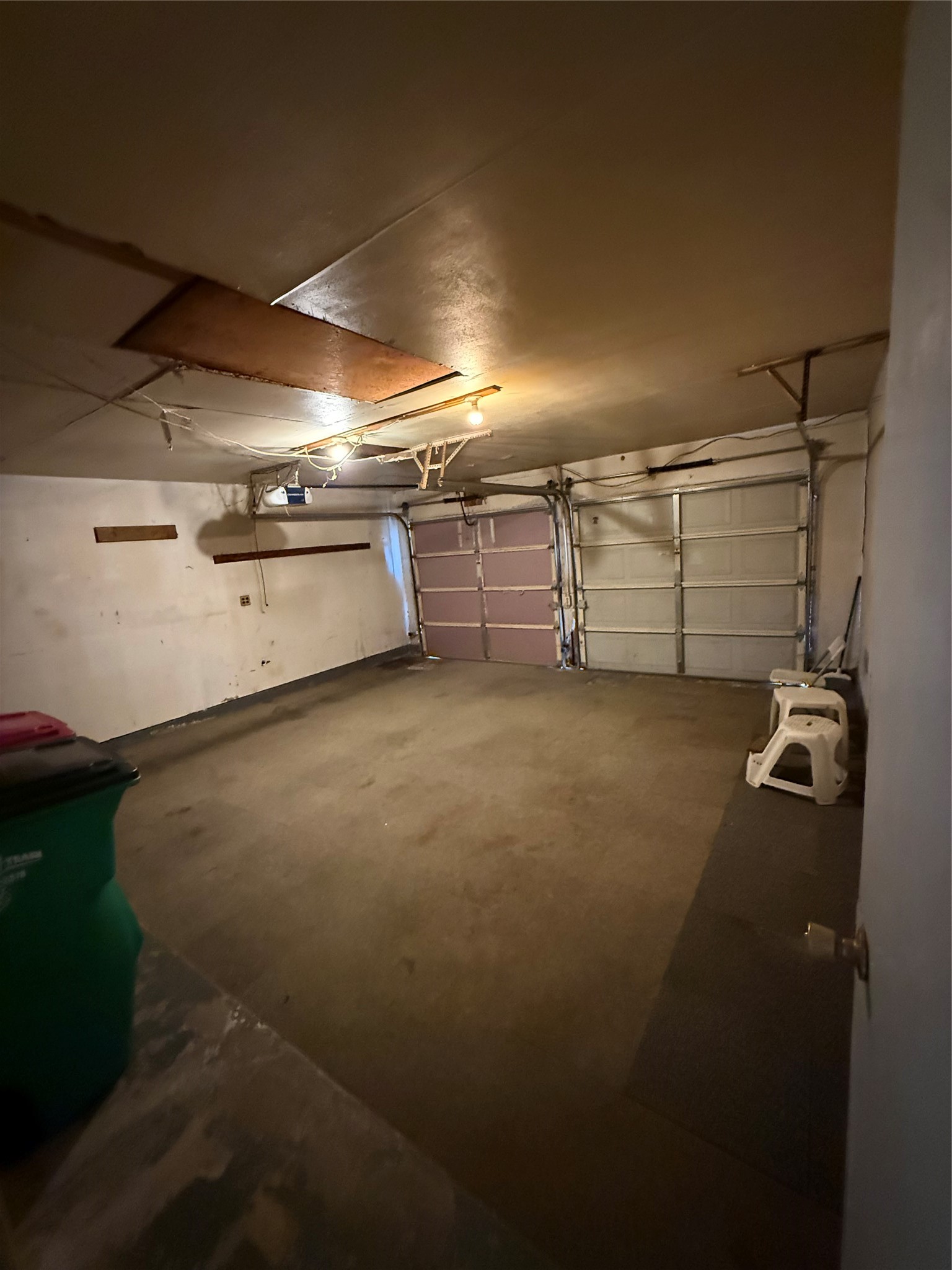 23914 Spring Briar Lane Spring, TX 77373 - Photo 12 of 21 a view of a garage