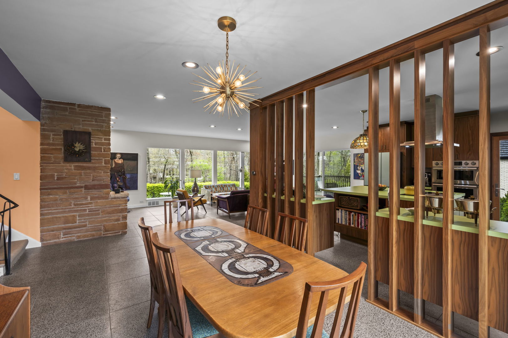 87 Ravinoaks Lane Highland Park, IL 60035 - Photo 12 of 61