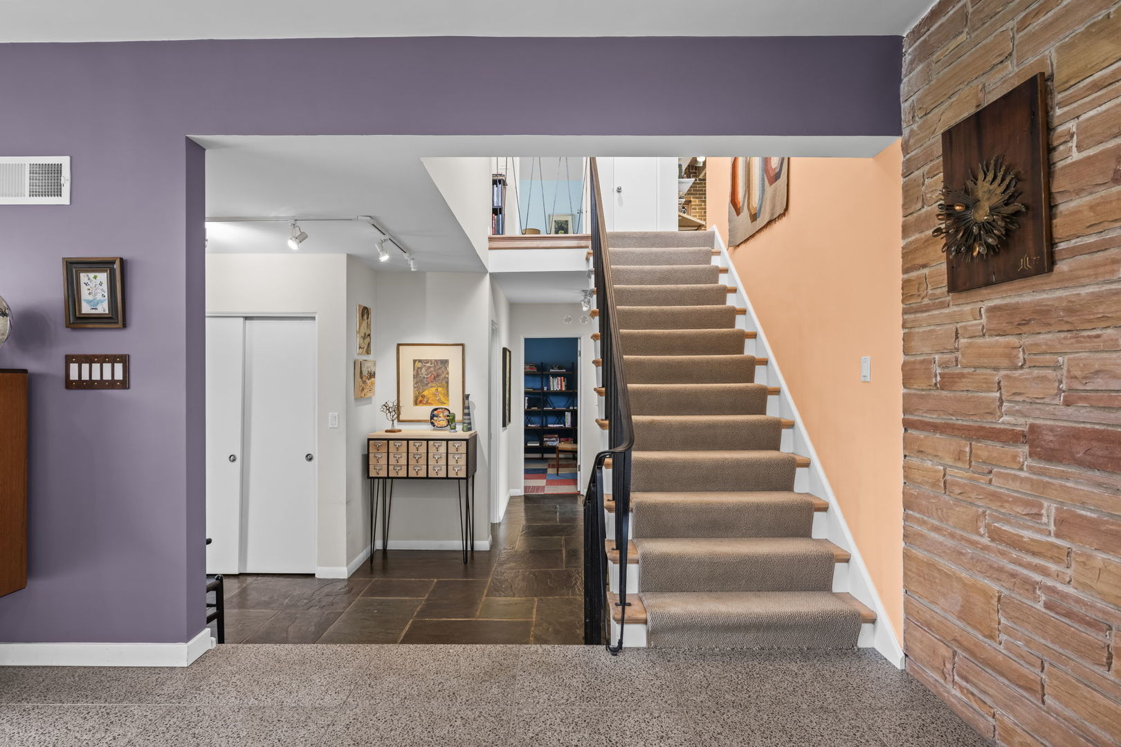 87 Ravinoaks Lane Highland Park, IL 60035 - Photo 8 of 61