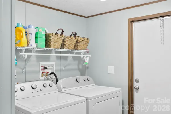 $390,000 | 256 Inglewood Cove Road, Waynesville, NC 28786